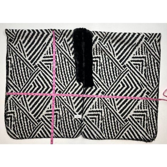 LOFT Cardigan Wrap Women's MEDIUM Black White Zebra Faux-Fur Collar Draped NWOT - Picture 3 of 5